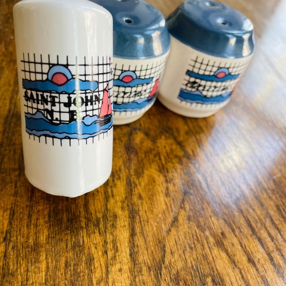 MCM Salt & Pepper Shakers - Picture 3 of 4